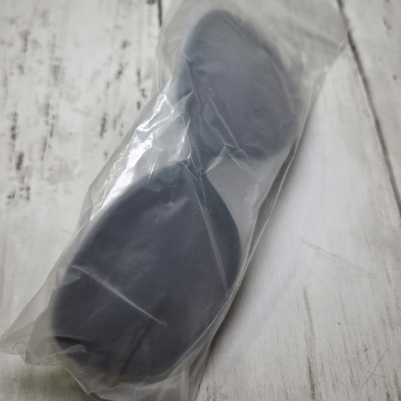 Michael Kors Women's Sunglasses with Black Frame and Purple Lenses - Picture 6 of 7